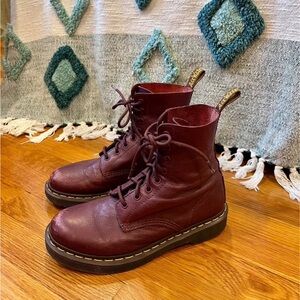 Dr Martens soft leather lace up boots in oxblood size 8